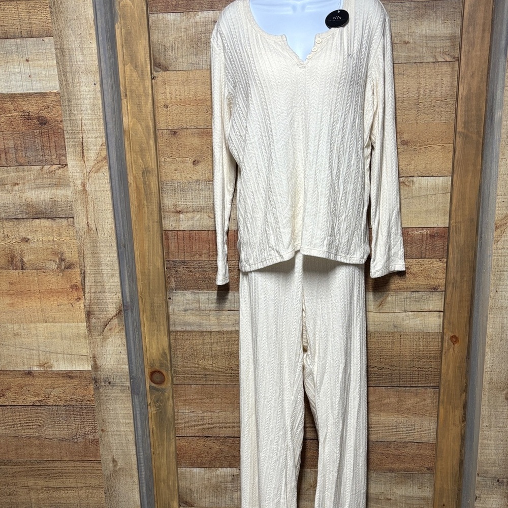 Klassy Network 2 piece Lounge suit built in bra